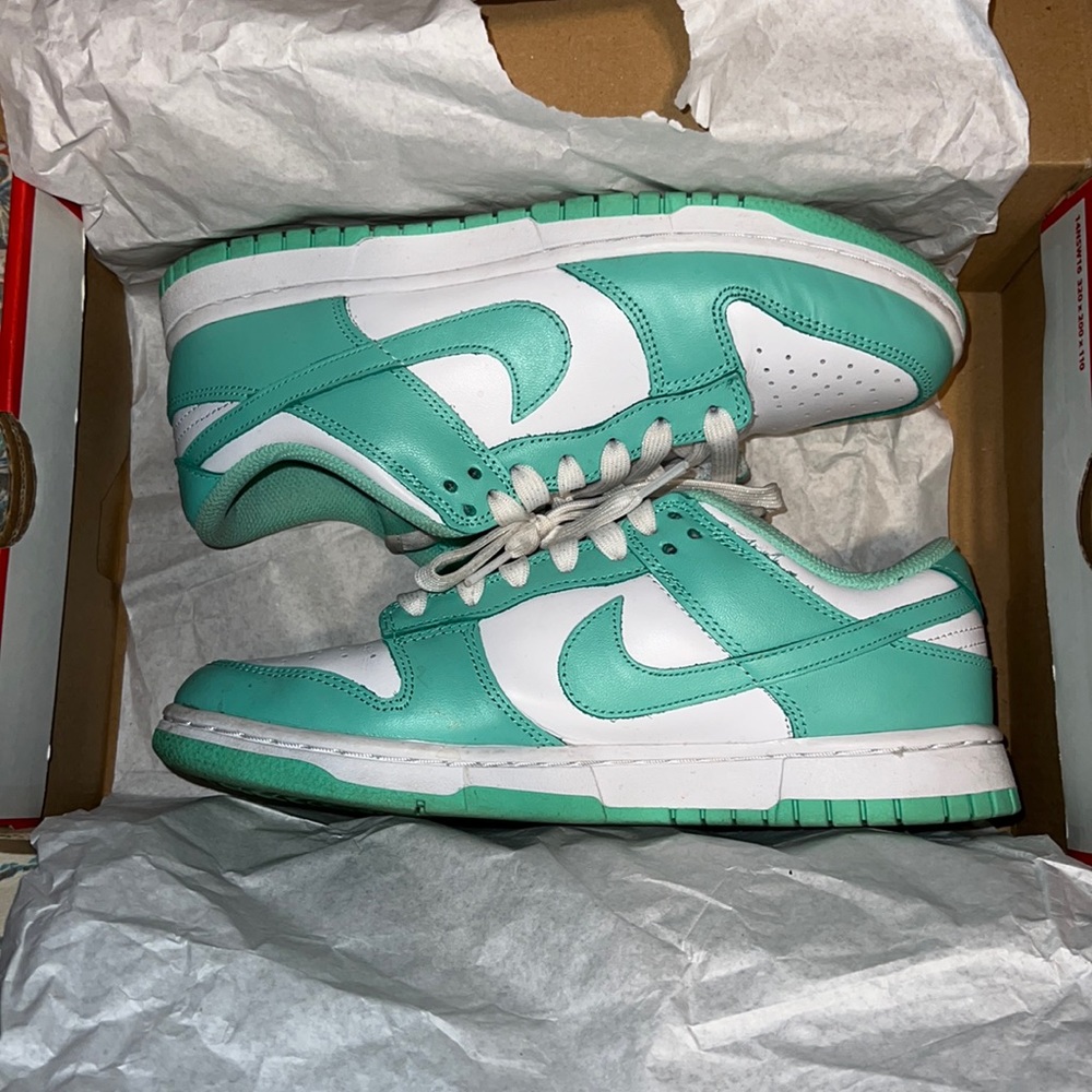 W Nike Dunk Low. Mint/Green Glow Size 8.5